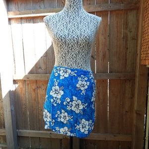 Blue White Floral Mini Wrap OS